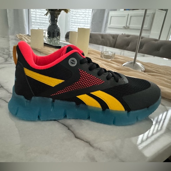 New in box - Picture 2 of 2